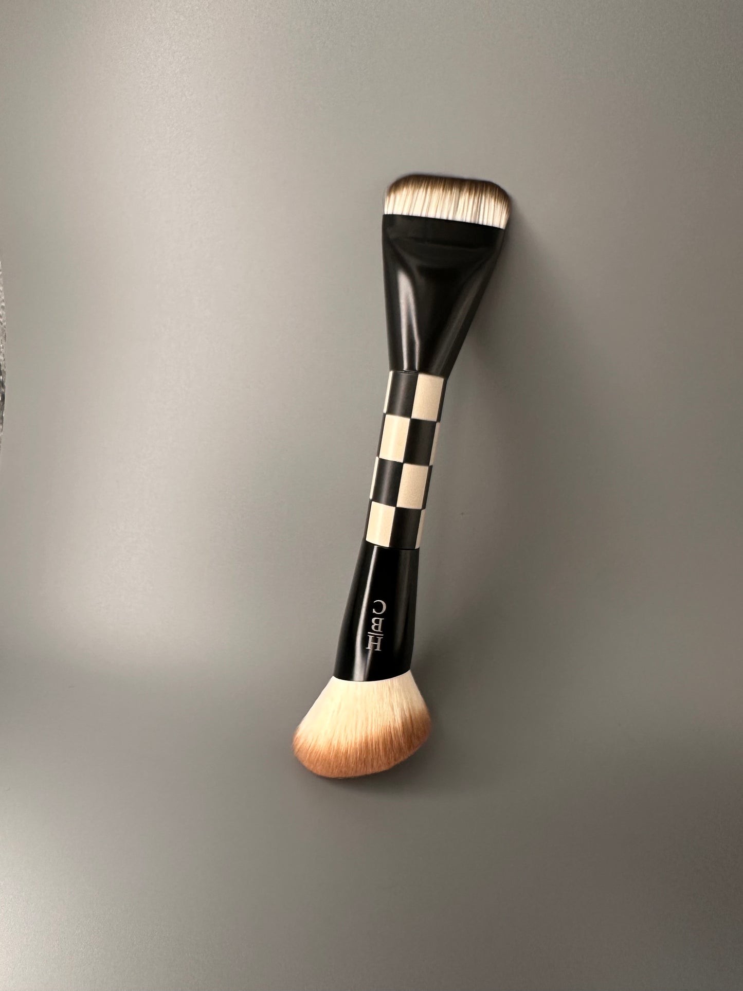 Double-Ended Build & Blend Brush